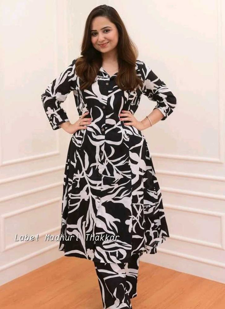 Chic Black &amp; White Dress