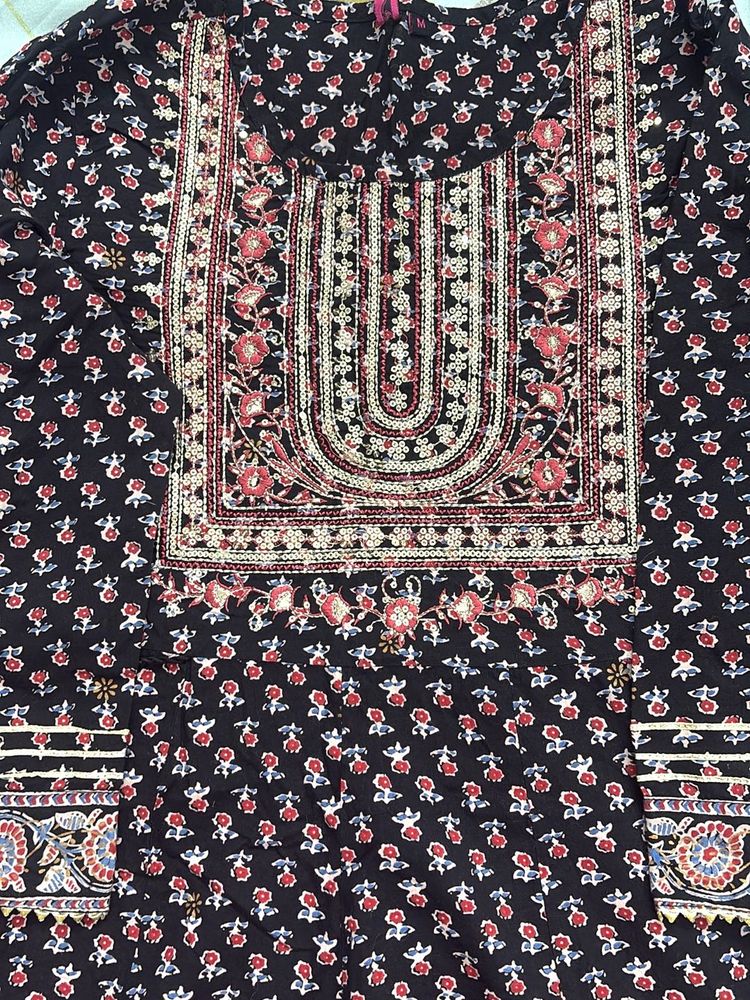 Floral Embroidered Anarkali Kurti