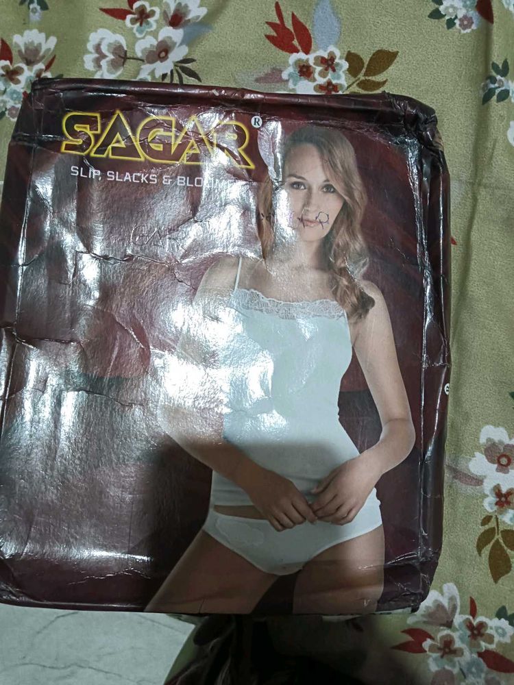 Sagar Lingerie(Any One) Set Prize:400 Only