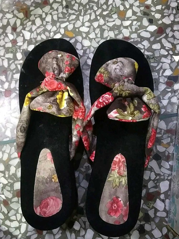 🖤Floral Tie Flip Flops