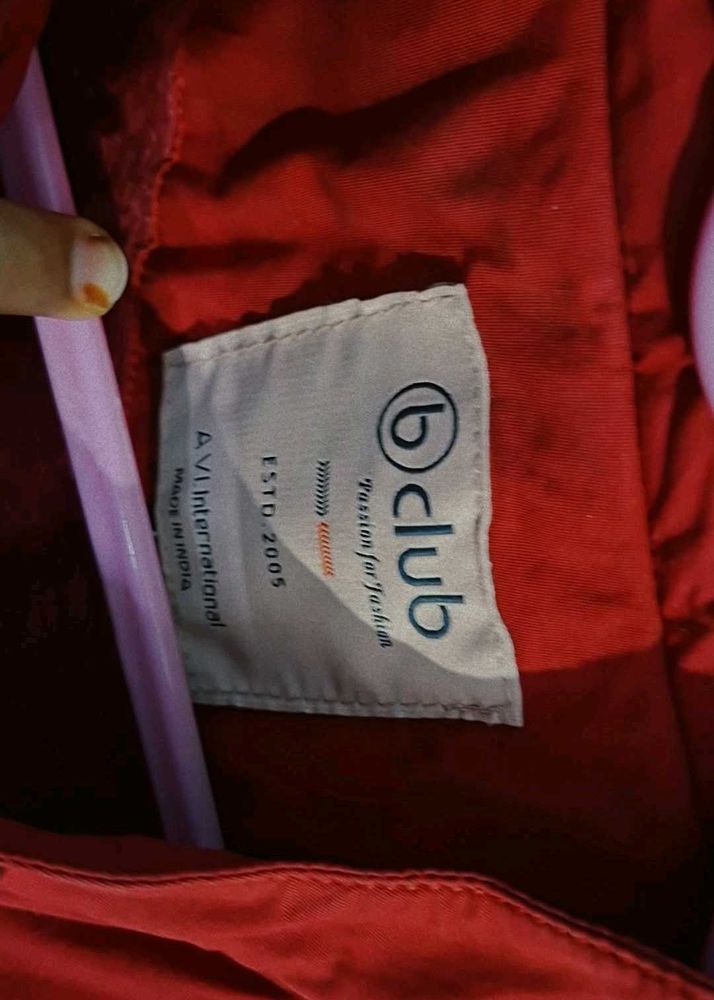 Red b.club Shirt