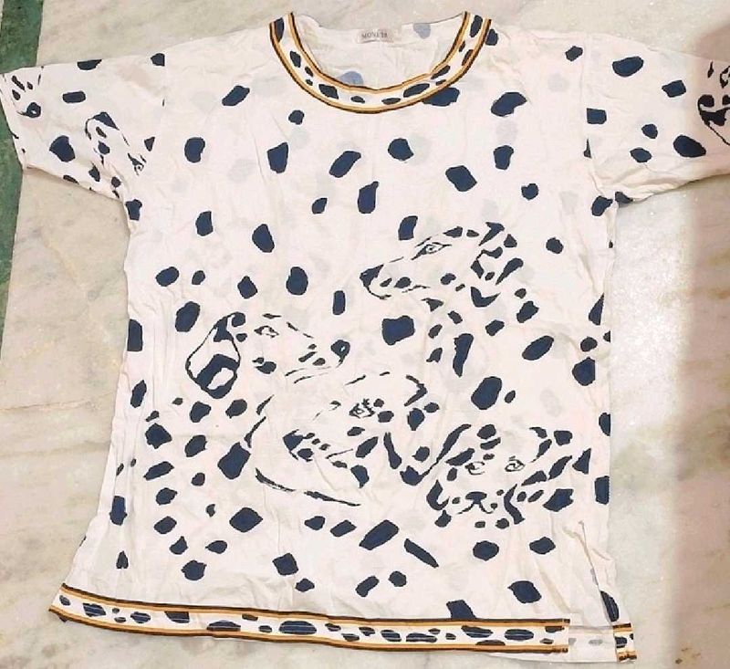 Off White T-shirt For Girl Or Women 36 Bust