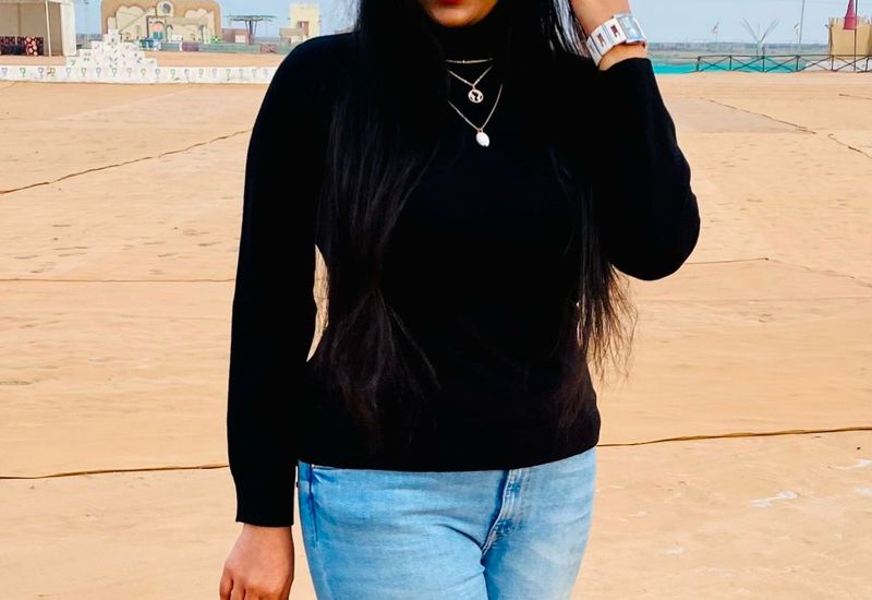 Turtle neck Black Top