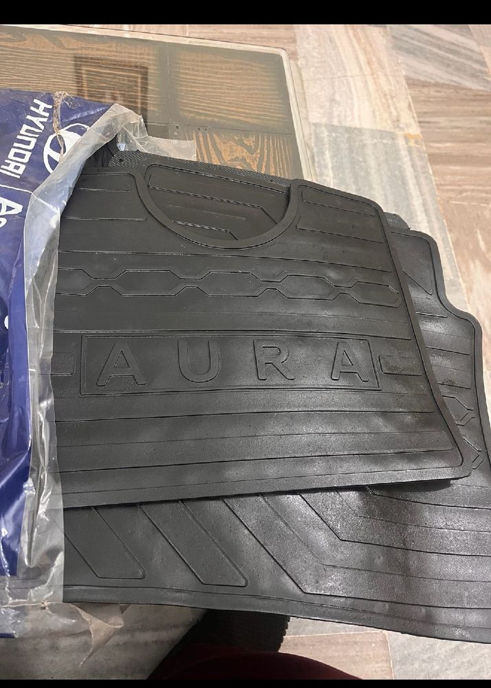 HYUNDAI AURA CAR RUBBER MATS ORIGINAL