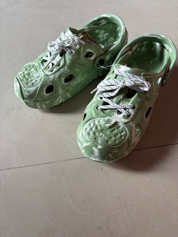 girl Green Clogs women with Laces