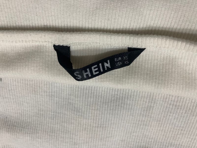 Tank top           white colour