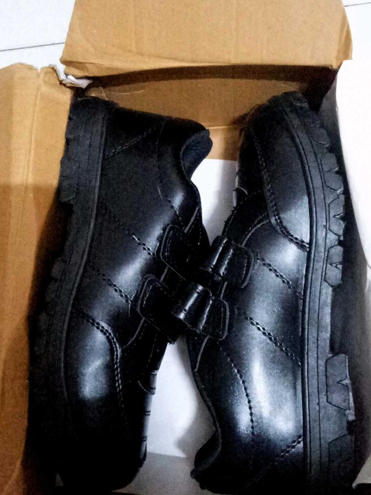 Brand New GOLA Black School Shoes – UK Size 7
