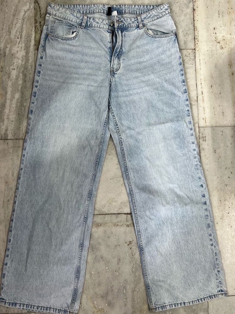 Light Wash Wide Leg Jeans
