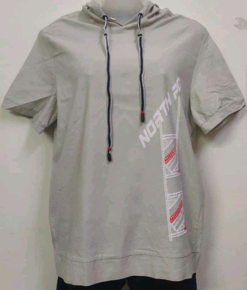 Imported Brand New Tshirt With Hoodie 🎀