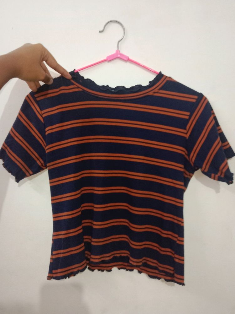 Crop Top by max
