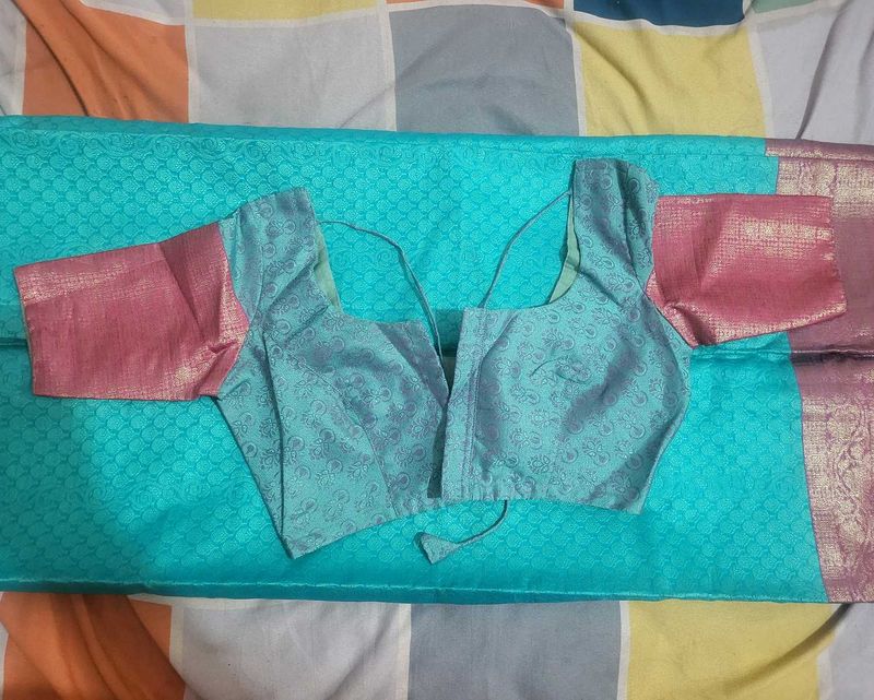 saree with blouse