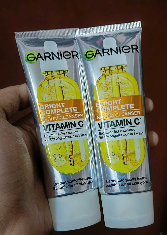 Garnier Vitamin C Cleanser (2 pieces)