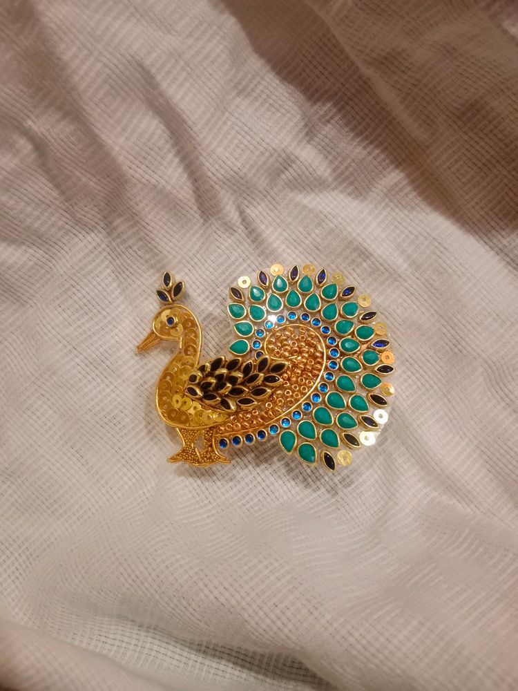 Peacock Hair Center Clip And Lotous Bangles