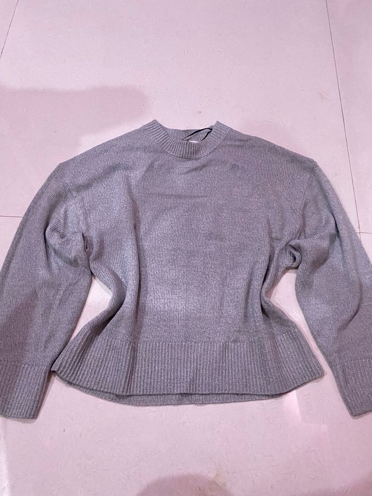 H&amp;M Full Sleevs Tshirt