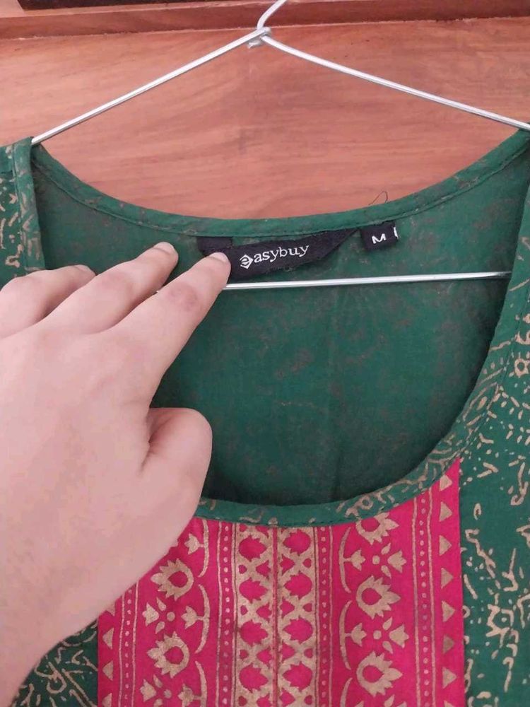 Red And Green Kurta