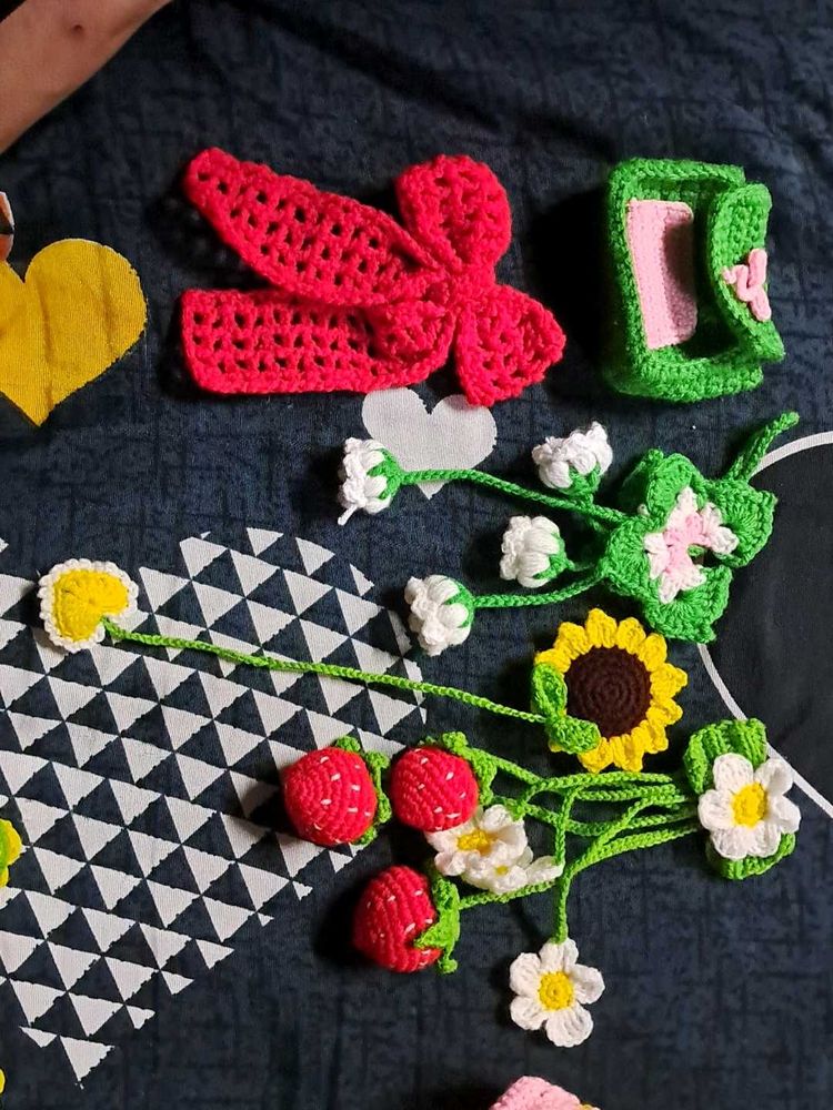 Handmade Crochet Flowers &amp; Accessories