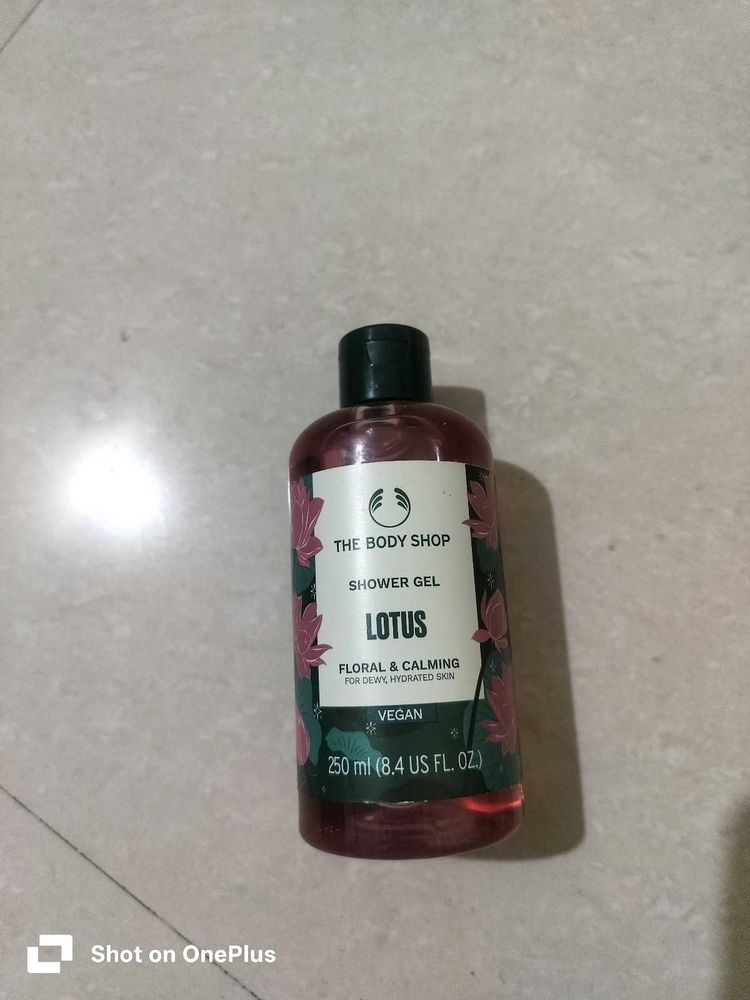 The Body Shop Lotus Shower Gel