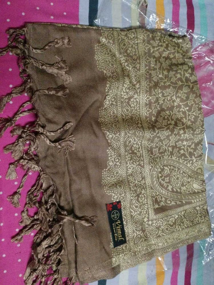 Elegant Woolen Shall