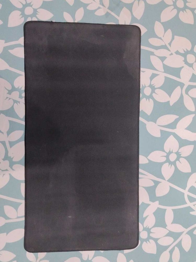 Black Mousepad