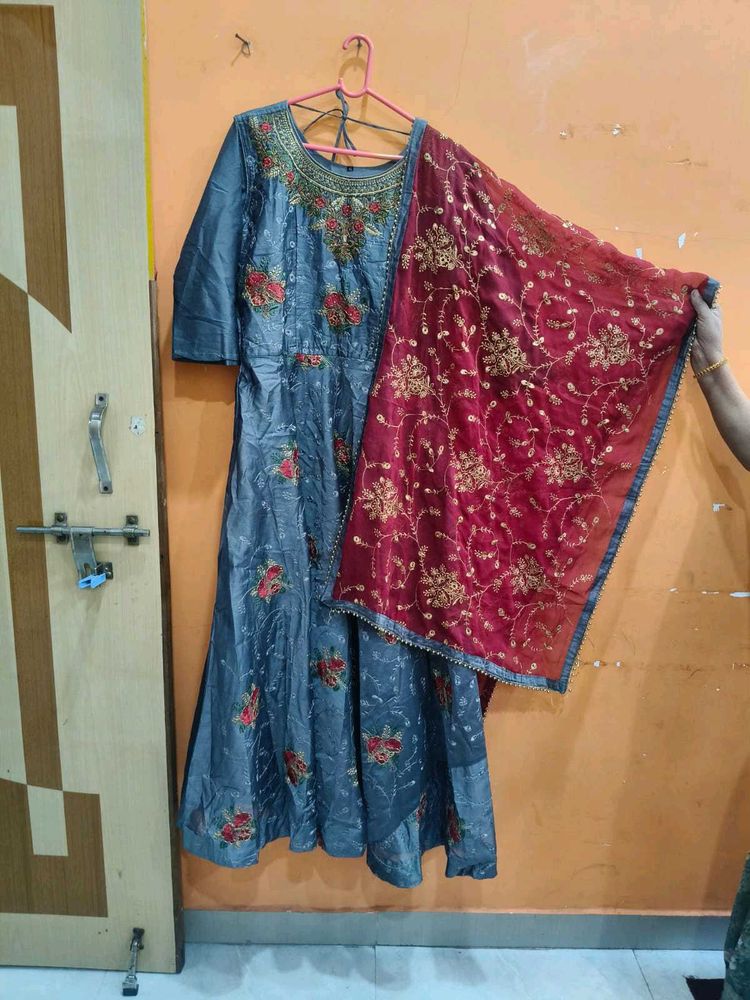 Elegant Embroidered Anarkali Kurta Set