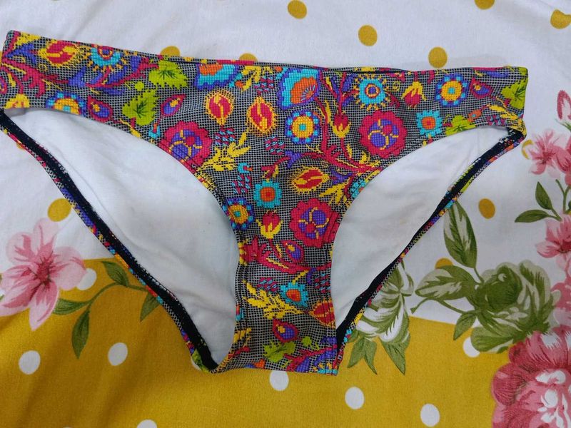 Very Hot And Panty For Girls