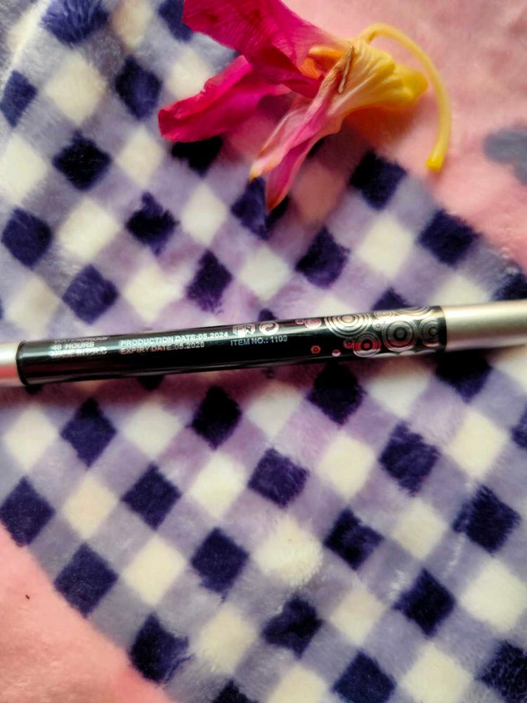 Bonjour Eye Liner and Lipstick