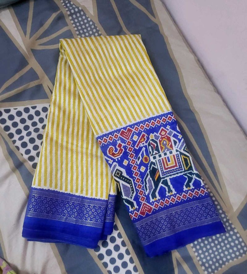 Combo Elegant Striped Sarees