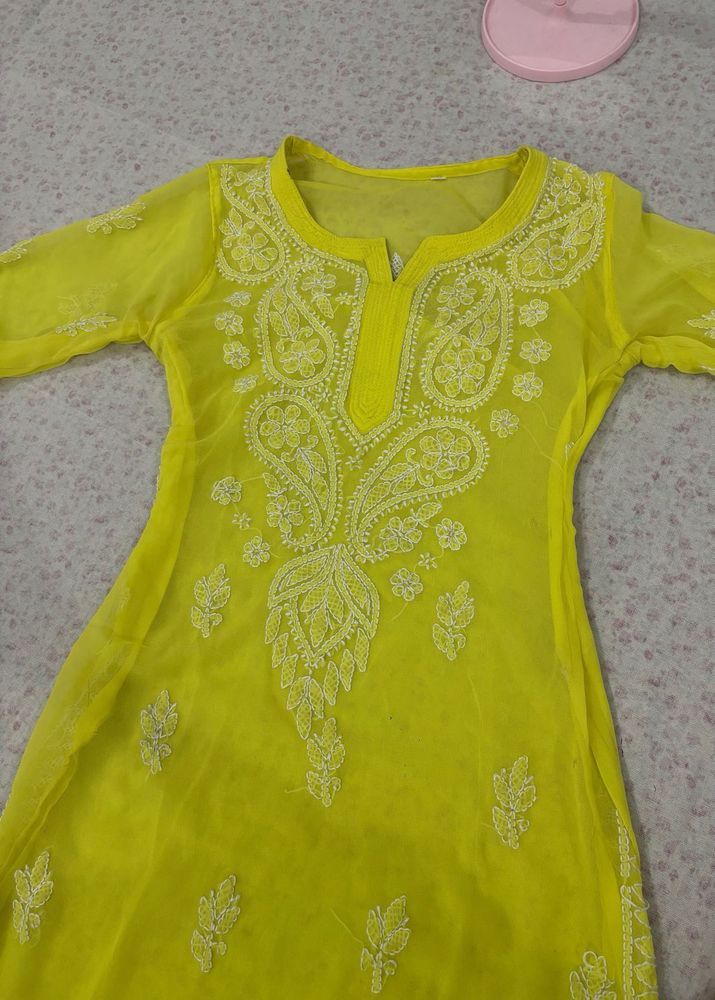 Yellow Embroidered Kurta With Free Matching Inner