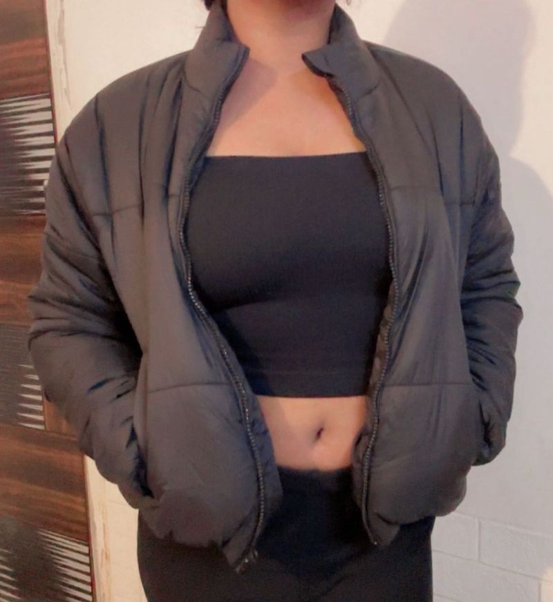Stylish cropped Puffer Jacket (item 49)