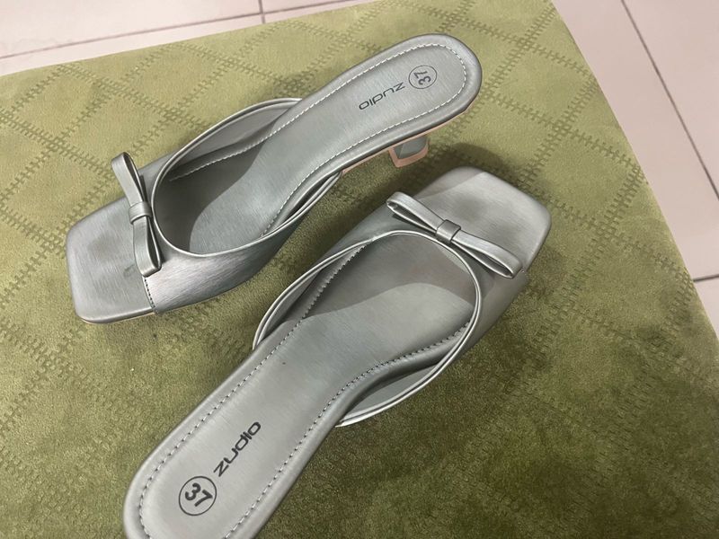 Zudio Heels Size 37