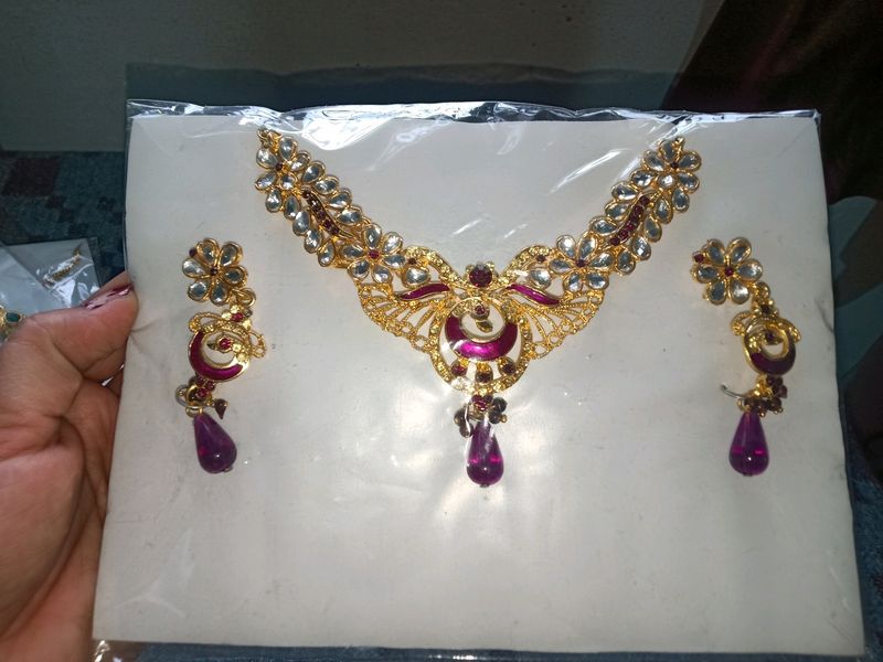 Necklace Set