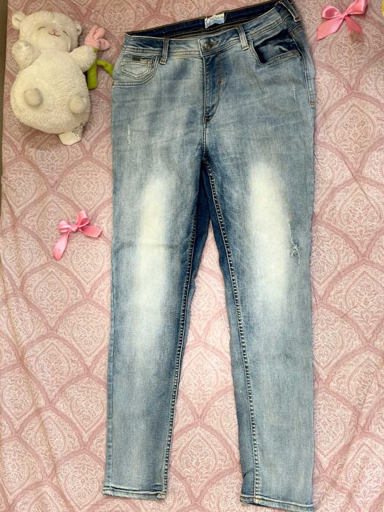 Stylish Faded Blue Denim Skinny Jeans