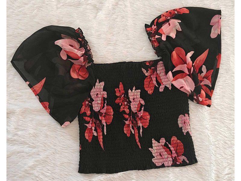 Floral Flutter Sleeve Top