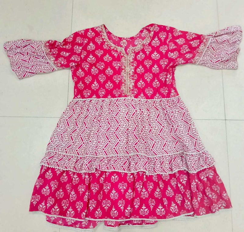 women,short  frock (L- size)