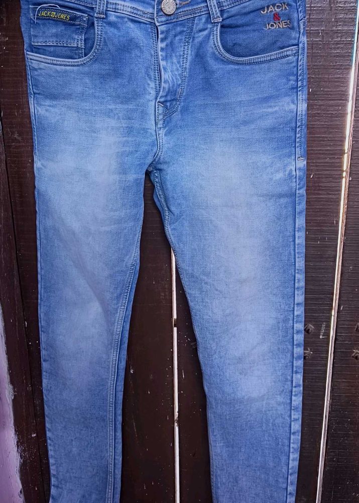 men blue jeans