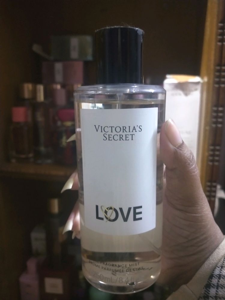 Victoria&#39;s Secret Love &amp; Itari Crush Combo