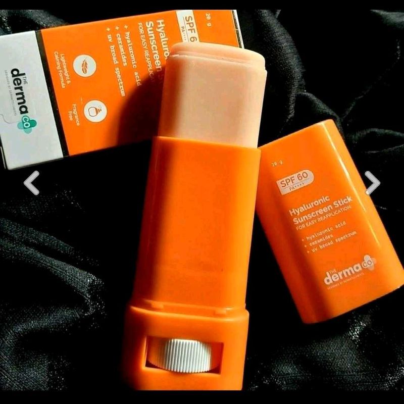 The Derma Co. Hyaluronic Sunscreen Stick 20gm