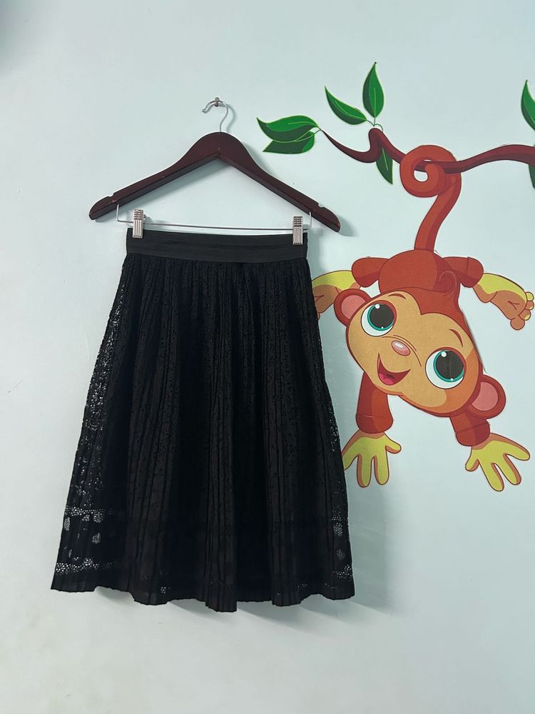 Elegant Black Lace/Mesh Short Skirt