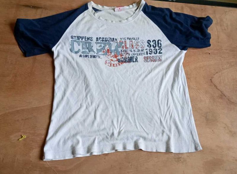 Raglan Graphic T-shirt