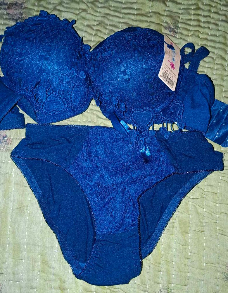 Women&#39;s Beautiful Bra Panty