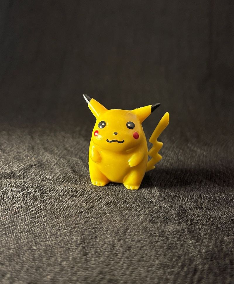 Pokemon Pikachu Figure