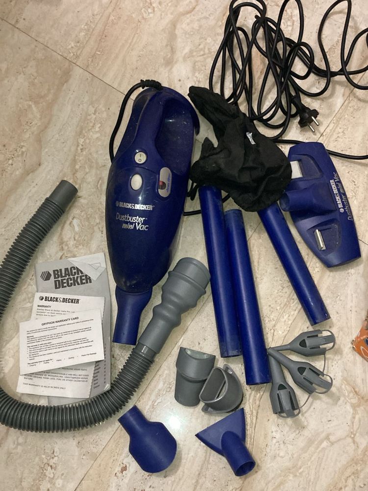 Black &amp; Decker Mini Dust Vacuum