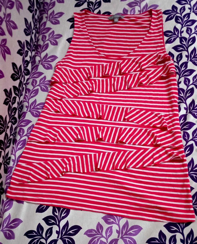 Suzanne Grae ♥️ With 🤍 Top