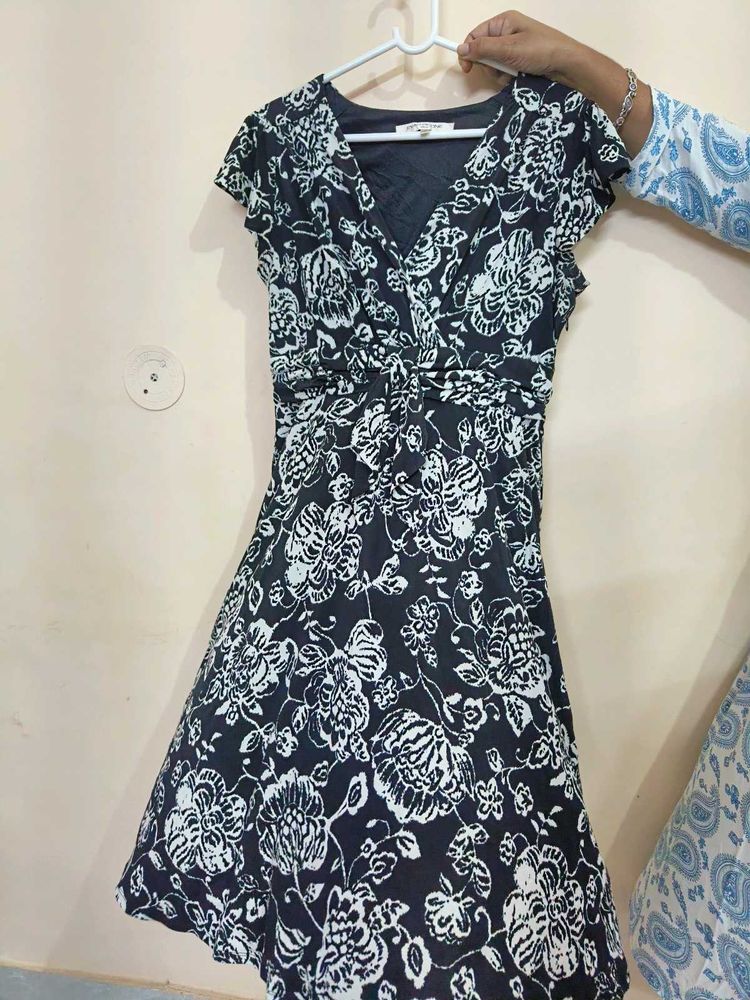 Black printed dress