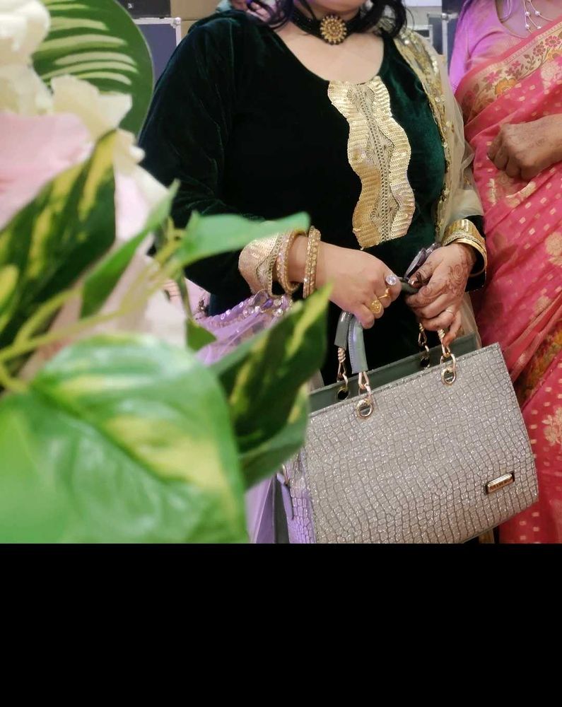 Elegant velvet long gown🌷