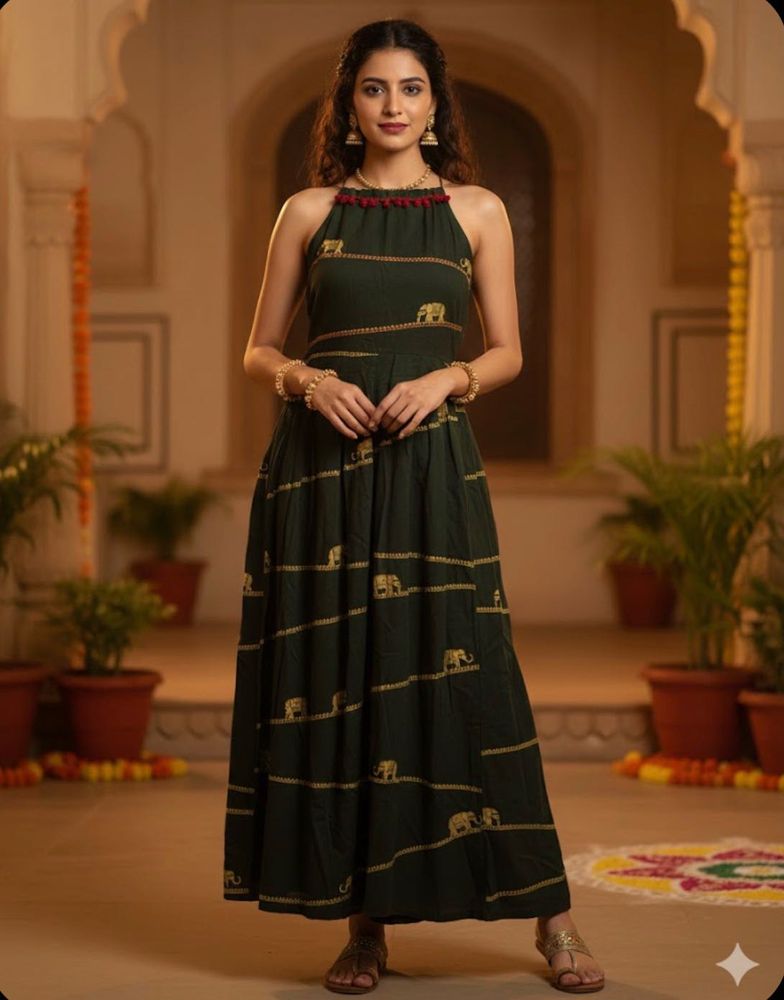 Elegant Elephant Print Maxi Dress