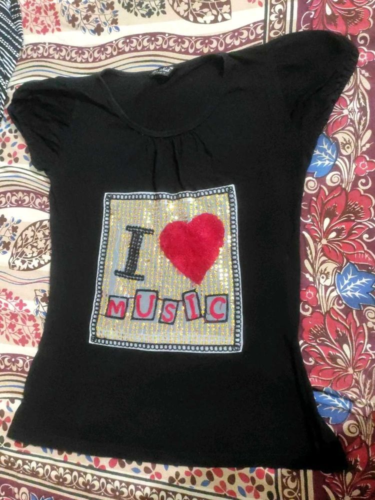 Black Puff Sleevee Partywear Top