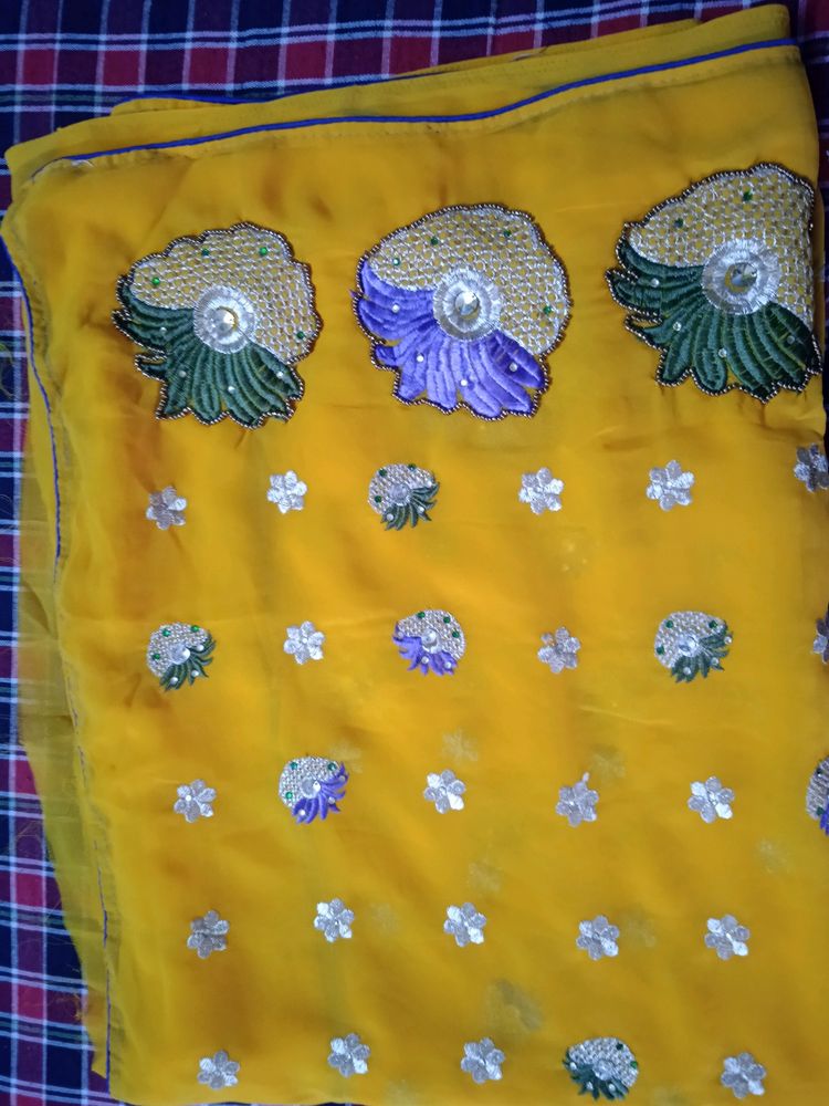 Price DropNEW PURE GEORGETTE SAREe.