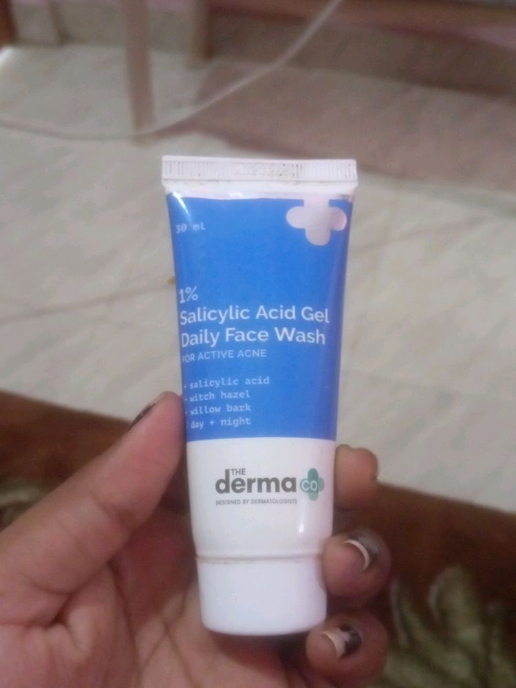 The Derma co Facewash