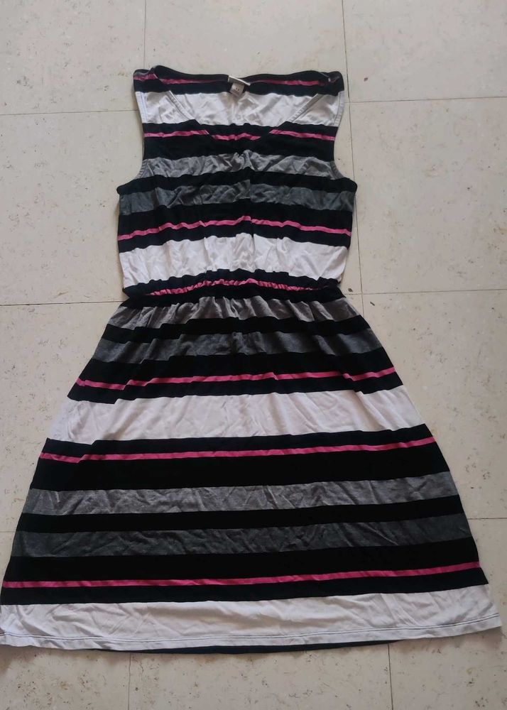 grey black white pink sleeveless dress